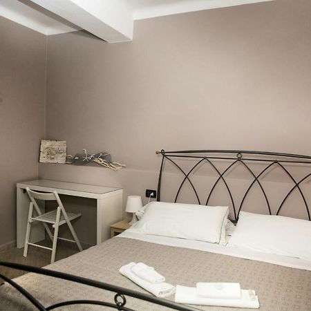 Vernazza2010 Rooms Bagian luar foto